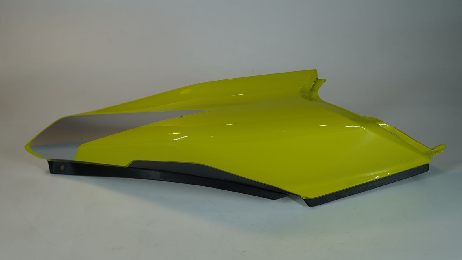 Пластик боковой, правый  52JF2331 BAJAJ