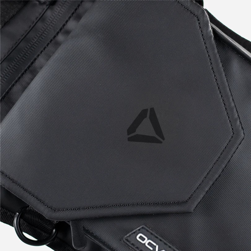 Сумка на пояс/бедро Vector CARBONADO, чёрный  CN02002101 CARBONADO