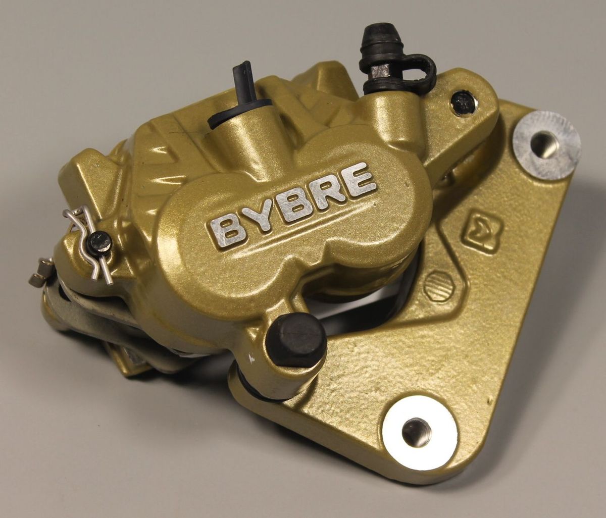 Суппорт тормозной передний в сборе DT131853 BAJAJ