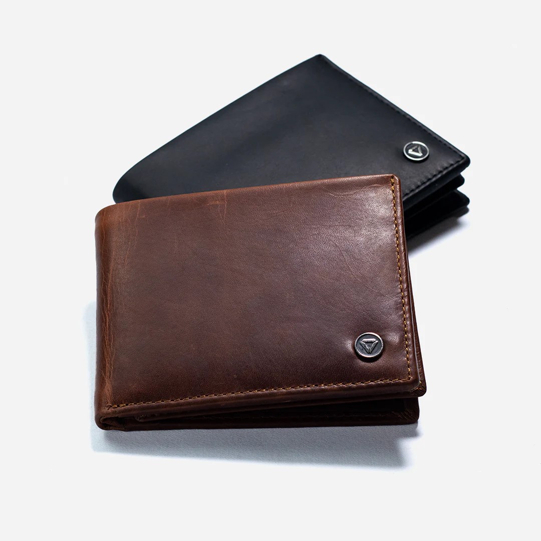 Портмоне/кошелёк Bifold Wallet - Classic CARBONADO, чёрный CN03001101 CARBONADO