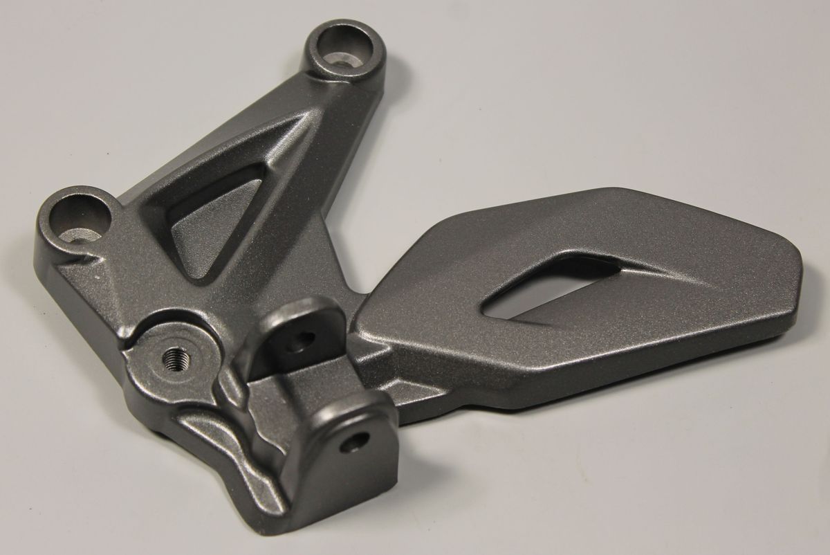 Кр-йн подножки передней, левый (замена 56JL3X1Y) JL113057 BAJAJ