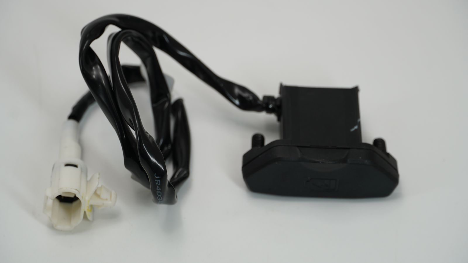 Зарядка USB, 12V JR403401 BAJAJ