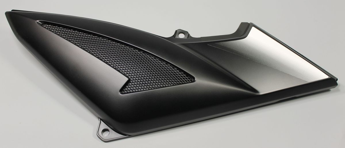 Пластик боковой правый, с белым 52JL0998 BAJAJ