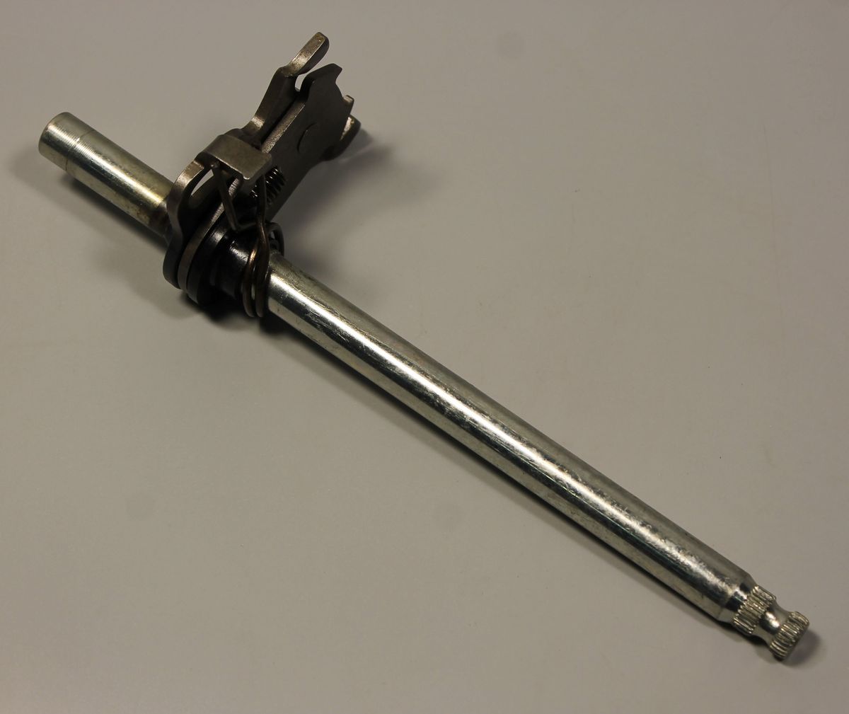 Вал переключения передач в сборе, 90234005033 JY561205 BAJAJ