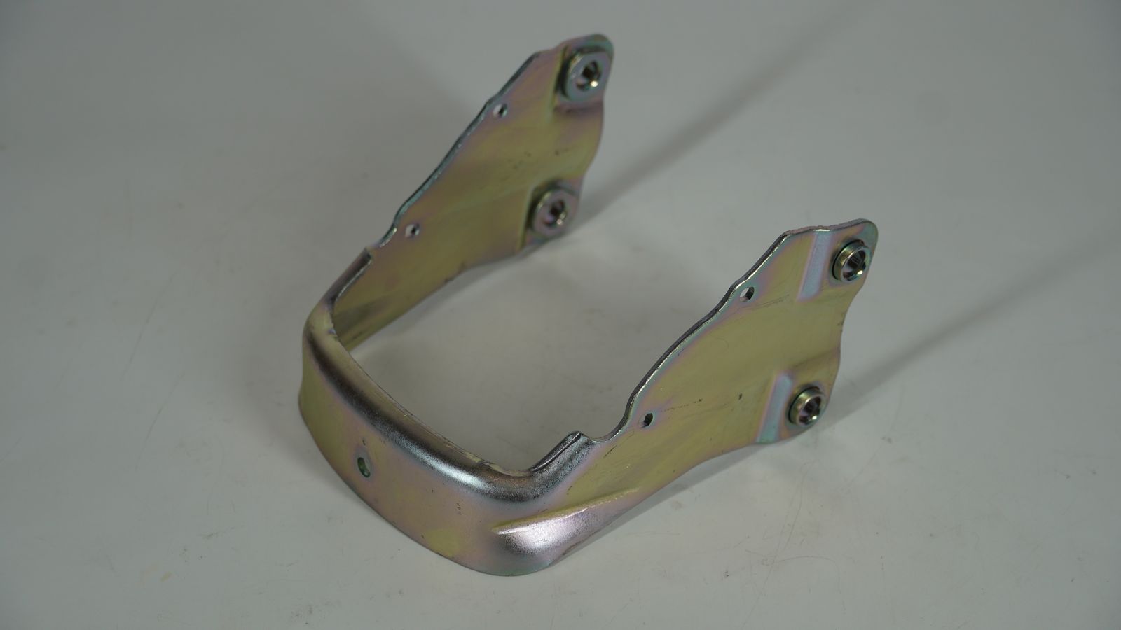 Кронштейн крыла PF181448 BAJAJ