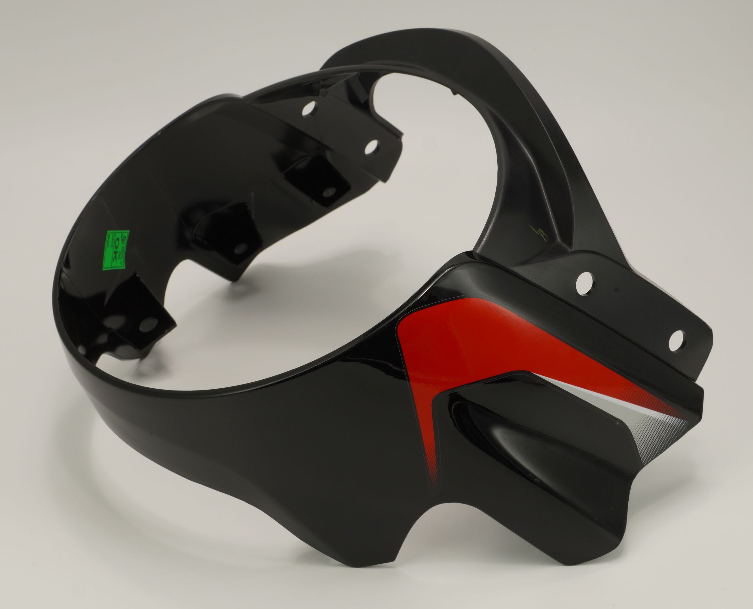 Обтекатель фары черный с красными наклейками 52PF2463 BAJAJ