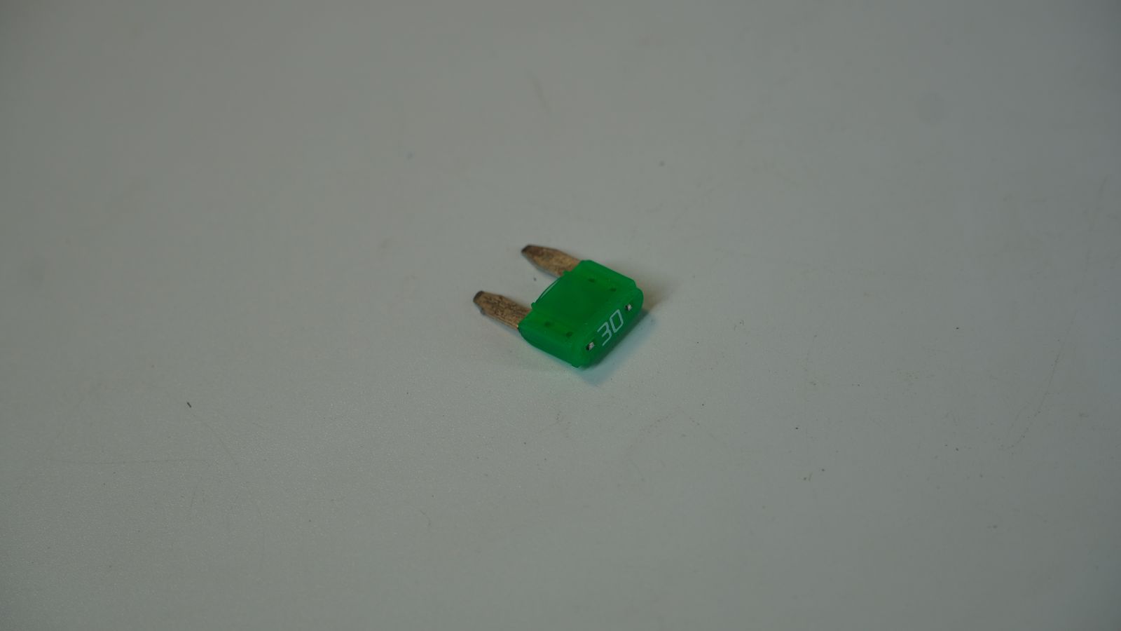 Предохранитель 30A JG402230 BAJAJ