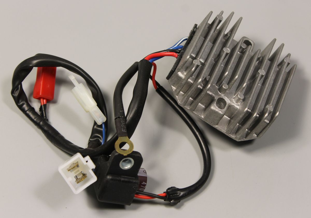 Регулятор напряжения JL402001 BAJAJ