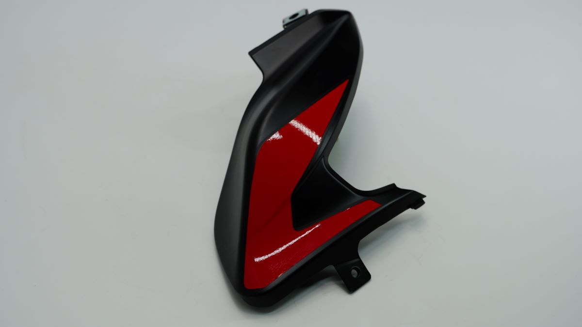 Пластик фары левый R RED+DEC 52JF2238 BAJAJ