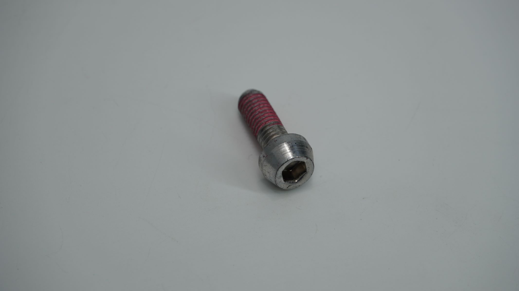 Болт M8X1.25XL22XPRECOAT LAC00078 BAJAJ