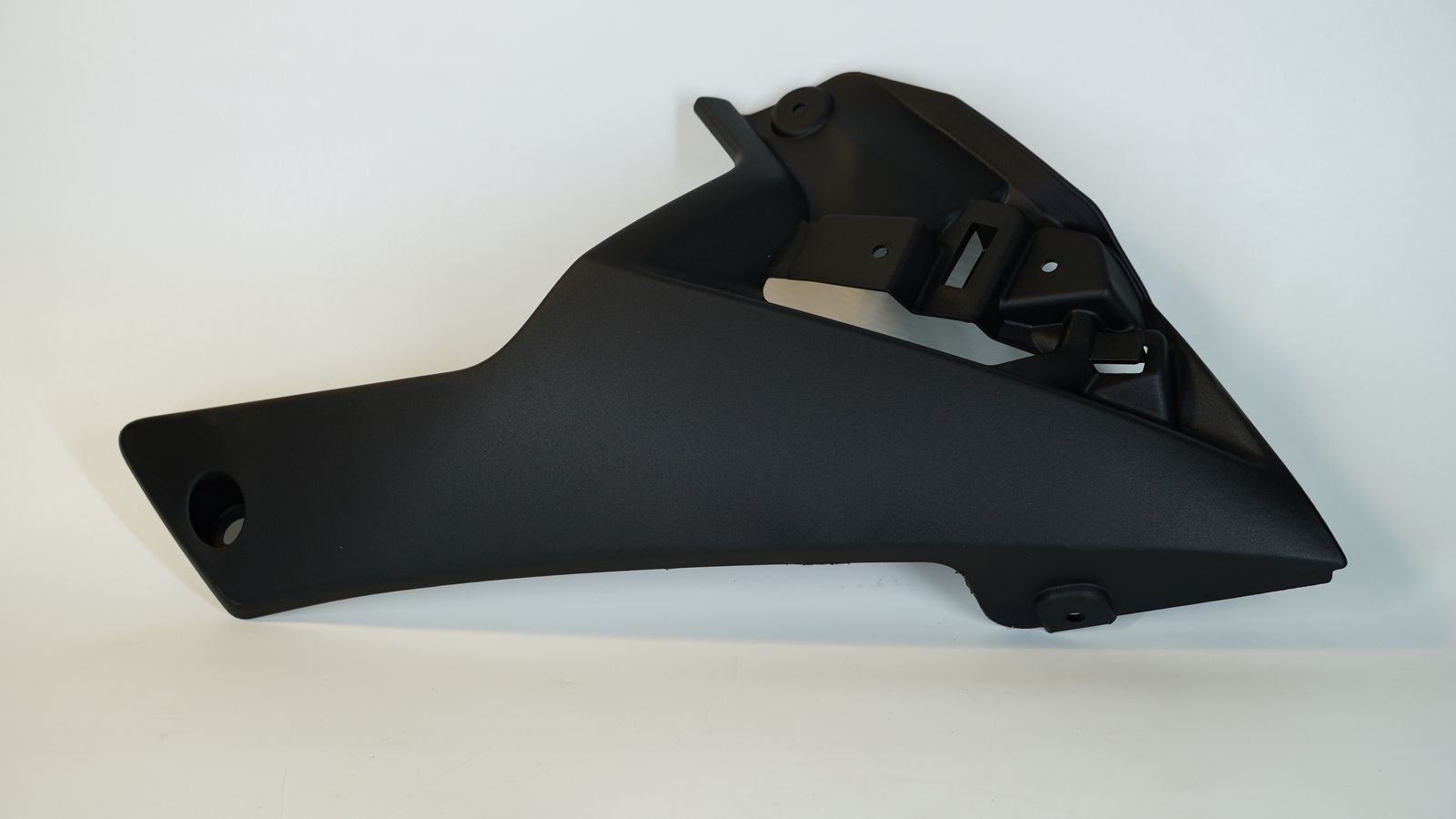 Пластик плуга, правый JR181297 BAJAJ