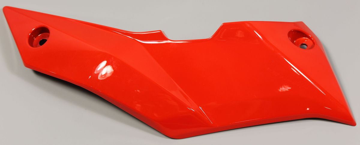 Пластик плуга правый, красный 56JL394R BAJAJ