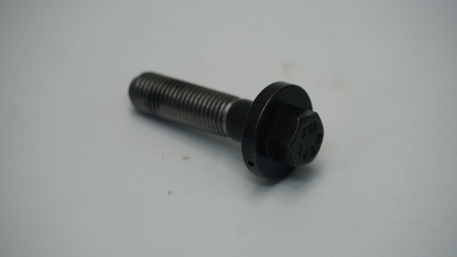 Болт M12x1.5 PD531052 BAJAJ