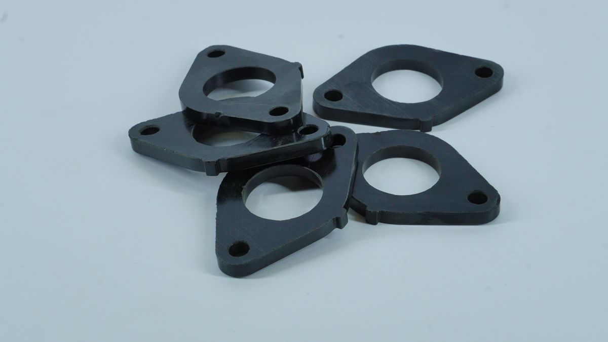 Проставка впускного коллектора PF581423 BAJAJ