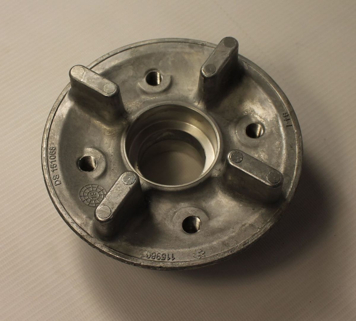 Демпфер заднего колеса DS151068 BAJAJ