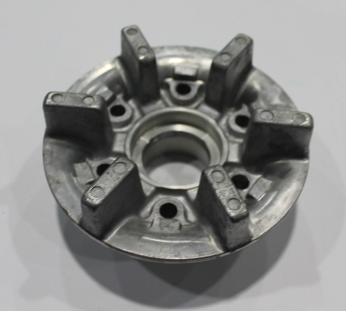 Ступица ведомой звезды DM151324 BAJAJ