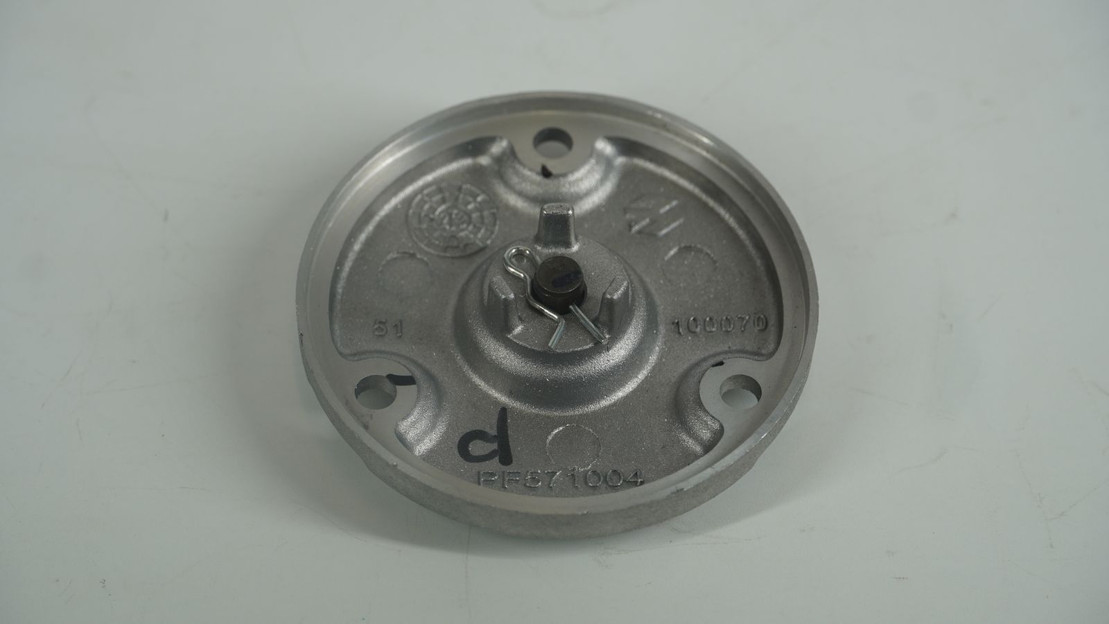 Крышка центробежного масляного фильтра PF571003 BAJAJ