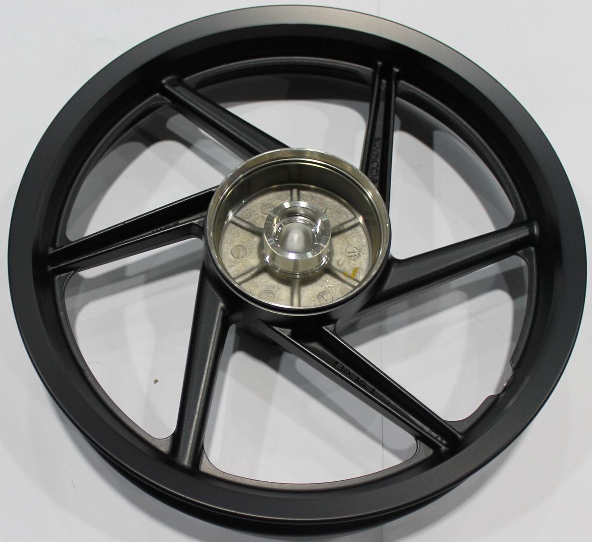 Диск колёсный задний 2.5X17(6 спиц), черный DJ151087 BAJAJ