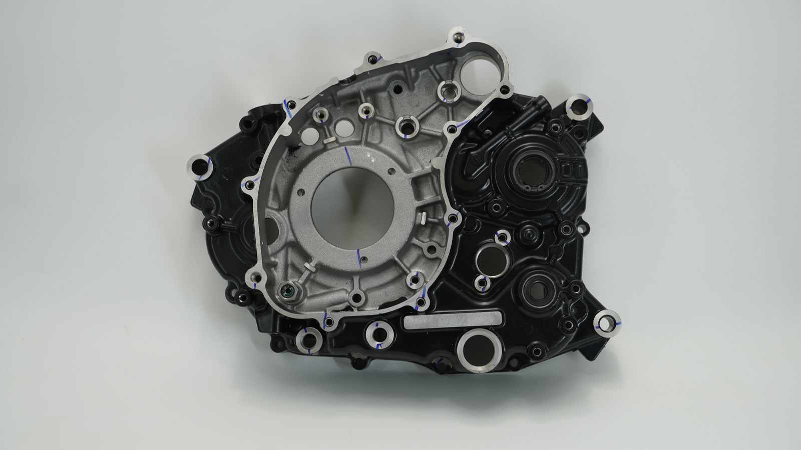 Картер двигателя левый 36JR0055 BAJAJ