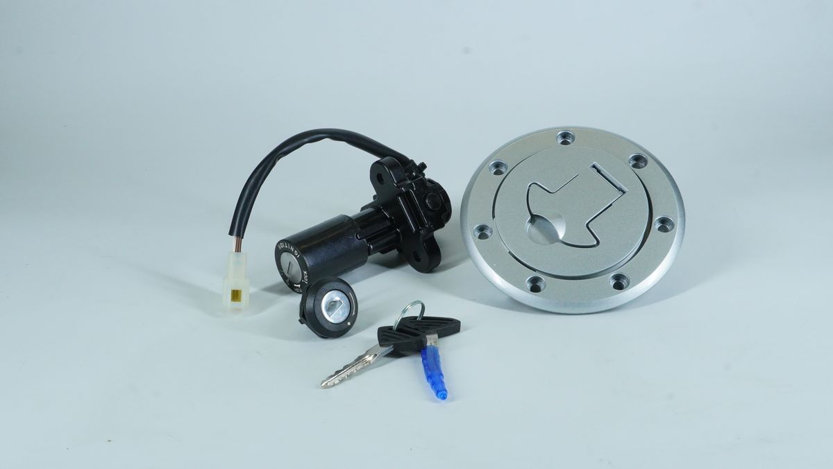 Замки комплект 3 в 1 (зажигания, крышки бардачка, сидения), 12V DH181130 BAJAJ