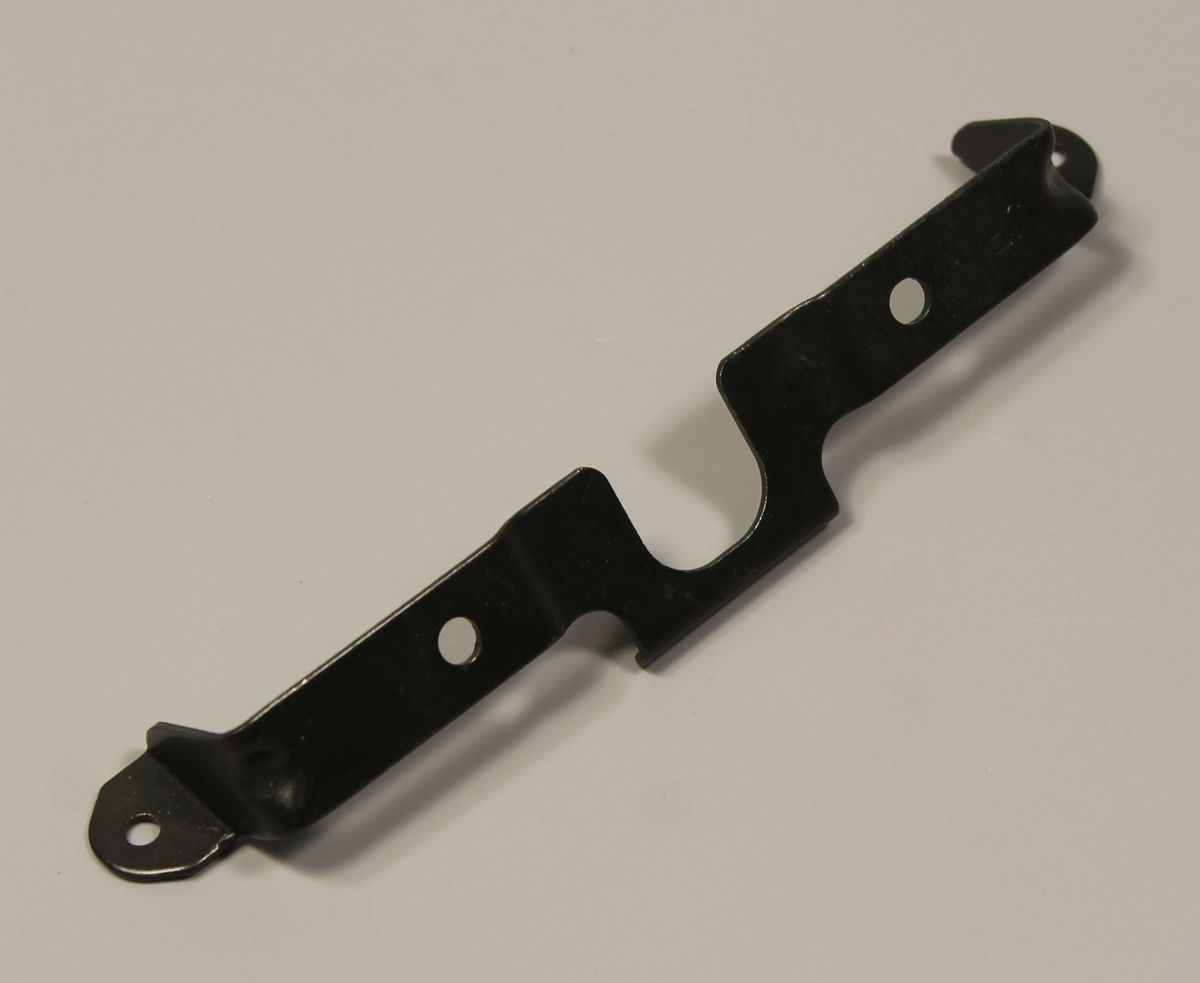 Кронштейн крепления блока индикаторов бензобака JF171043 BAJAJ