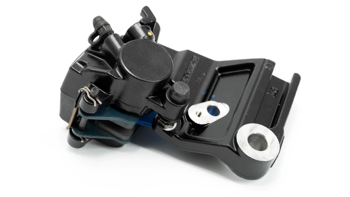 Суппорт тормозной задний, Endurance JR131829 BAJAJ