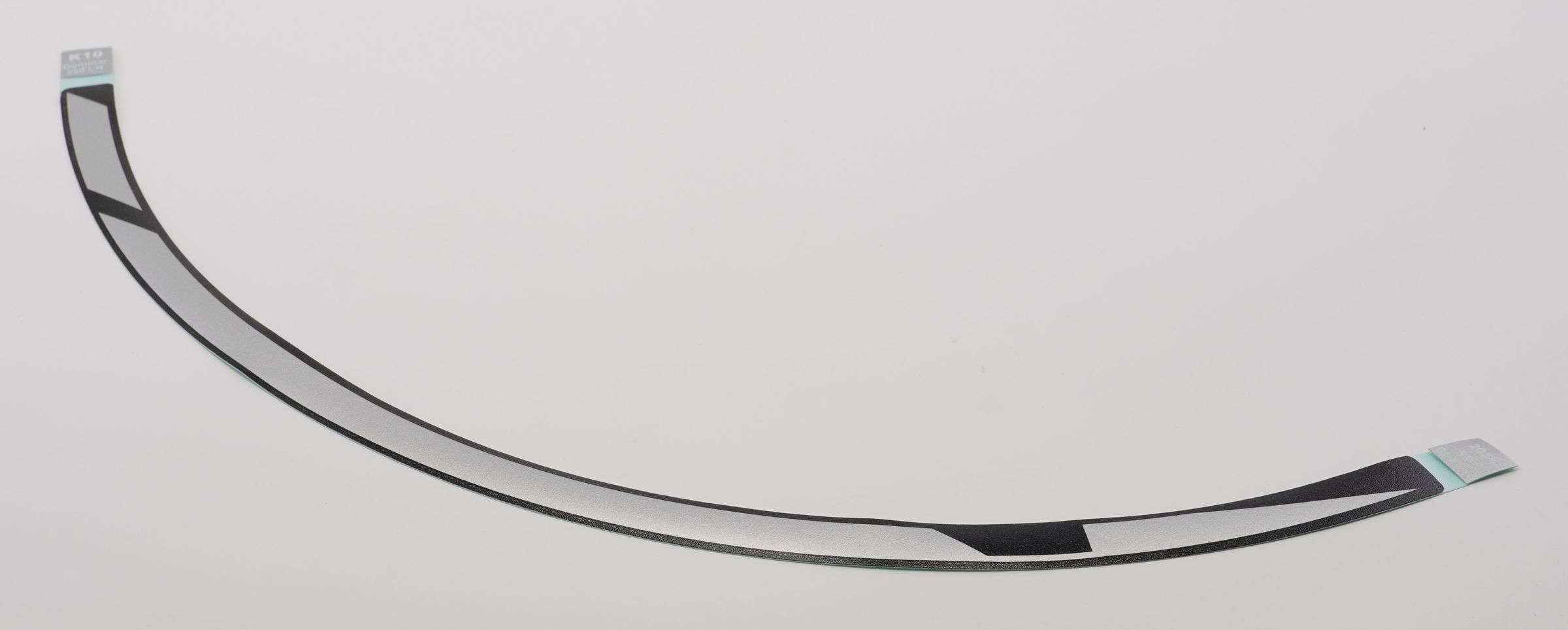 Наклейка на диск колёсный левая, Black M Black JF233498 BAJAJ