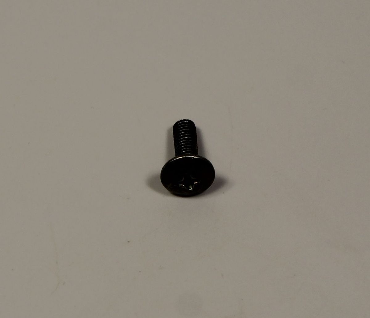 Винт крепежный М5х0.8хL16 LBU00023 BAJAJ