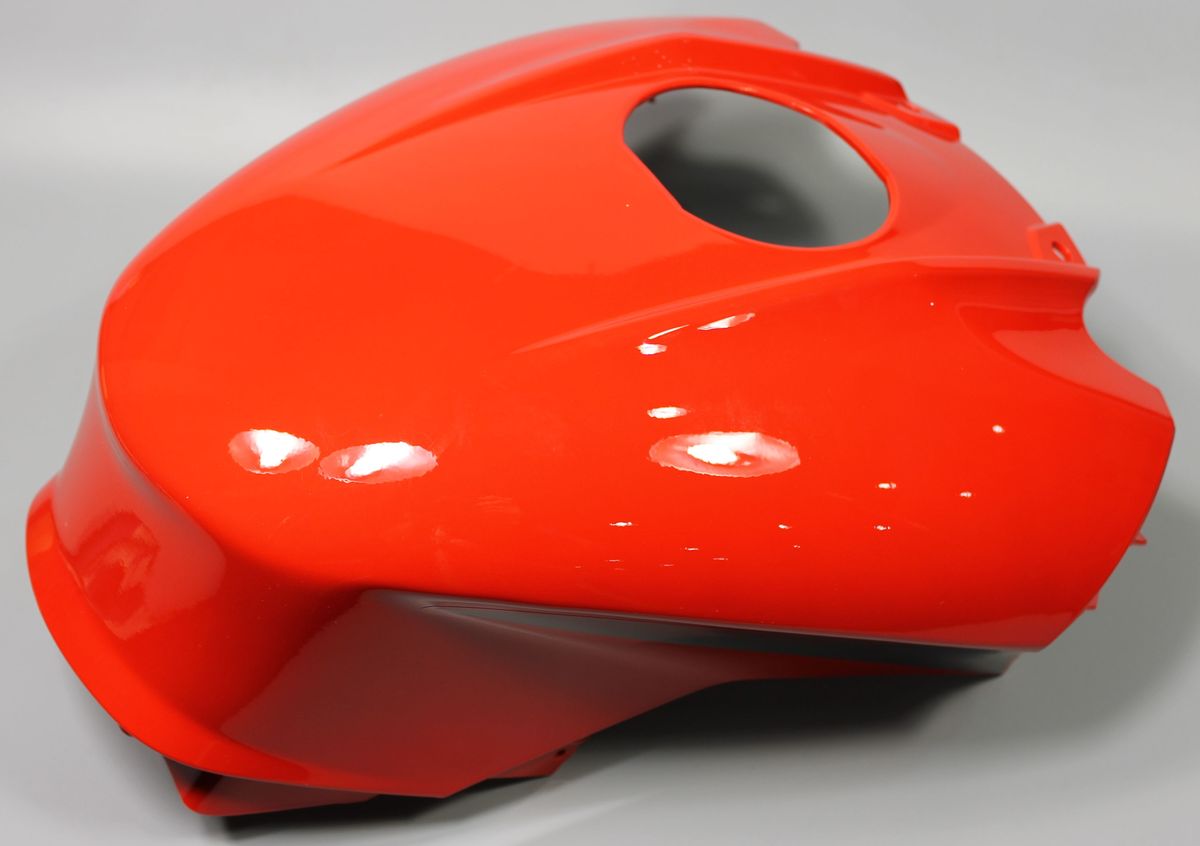 Пластик бака верхний, красный с наклейкой без 3D 52JL0917 BAJAJ