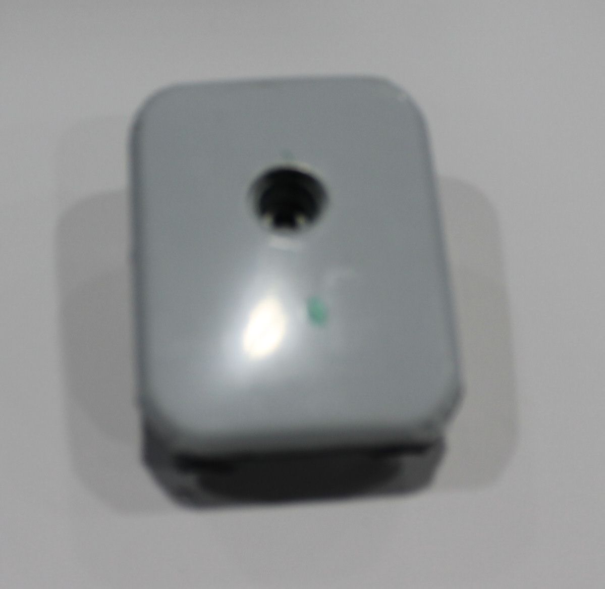 Крышка топливного бака без личинки DF141120 BAJAJ