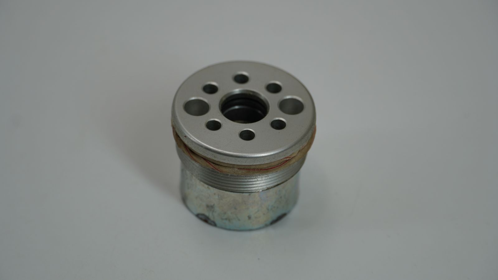 Винт поршня амортизатора YJF26004 BAJAJ