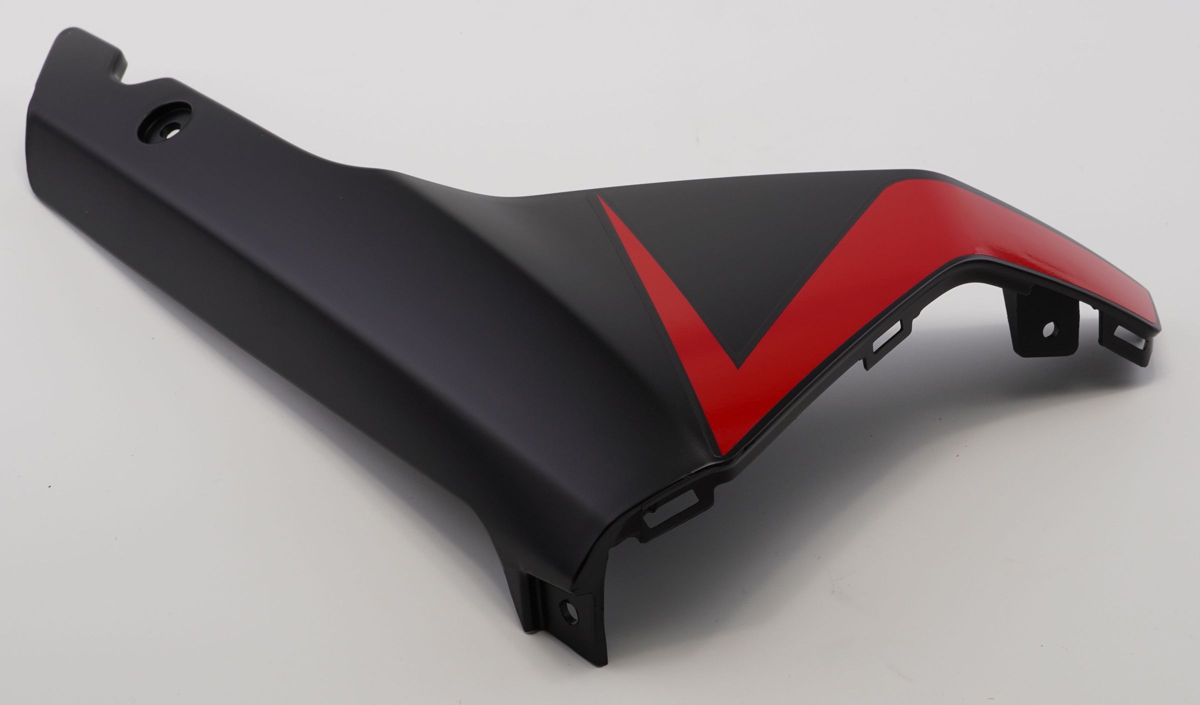 Пластик плуга правый, BLK+RED DEC N C&G 52JF2230 BAJAJ