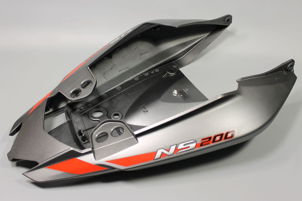 Пластик задний с красными наклейками 52JL0920 BAJAJ