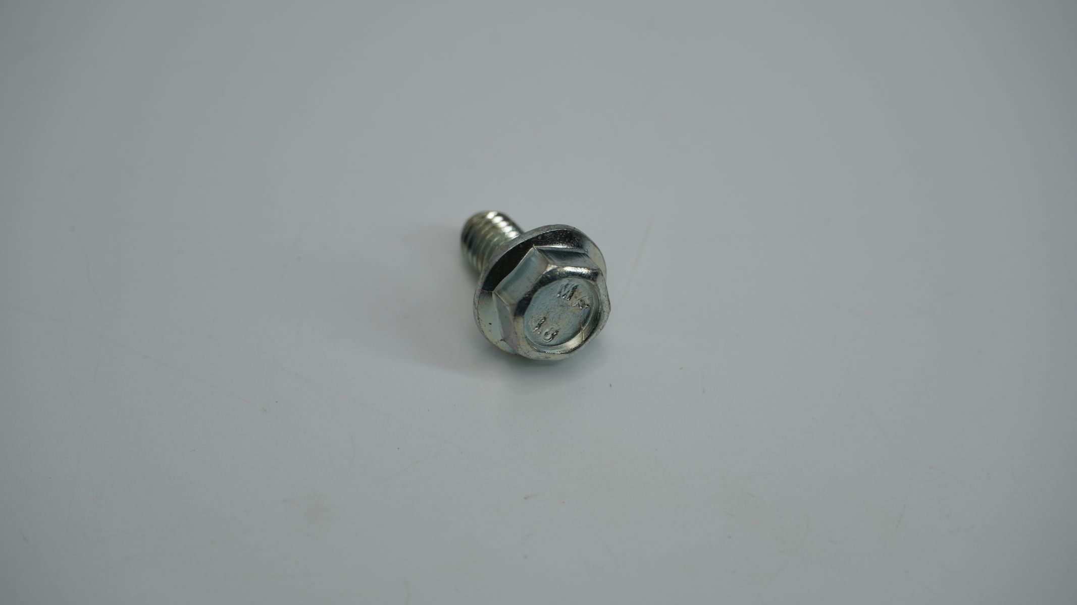 Болт DIA-06 L-12 KADA0612 BAJAJ