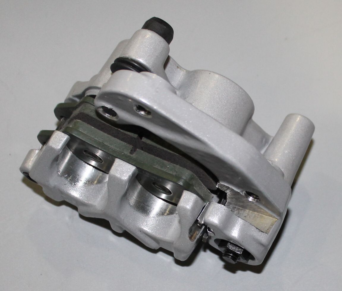 Суппорт тормозной передний в сборе DG151089 BAJAJ