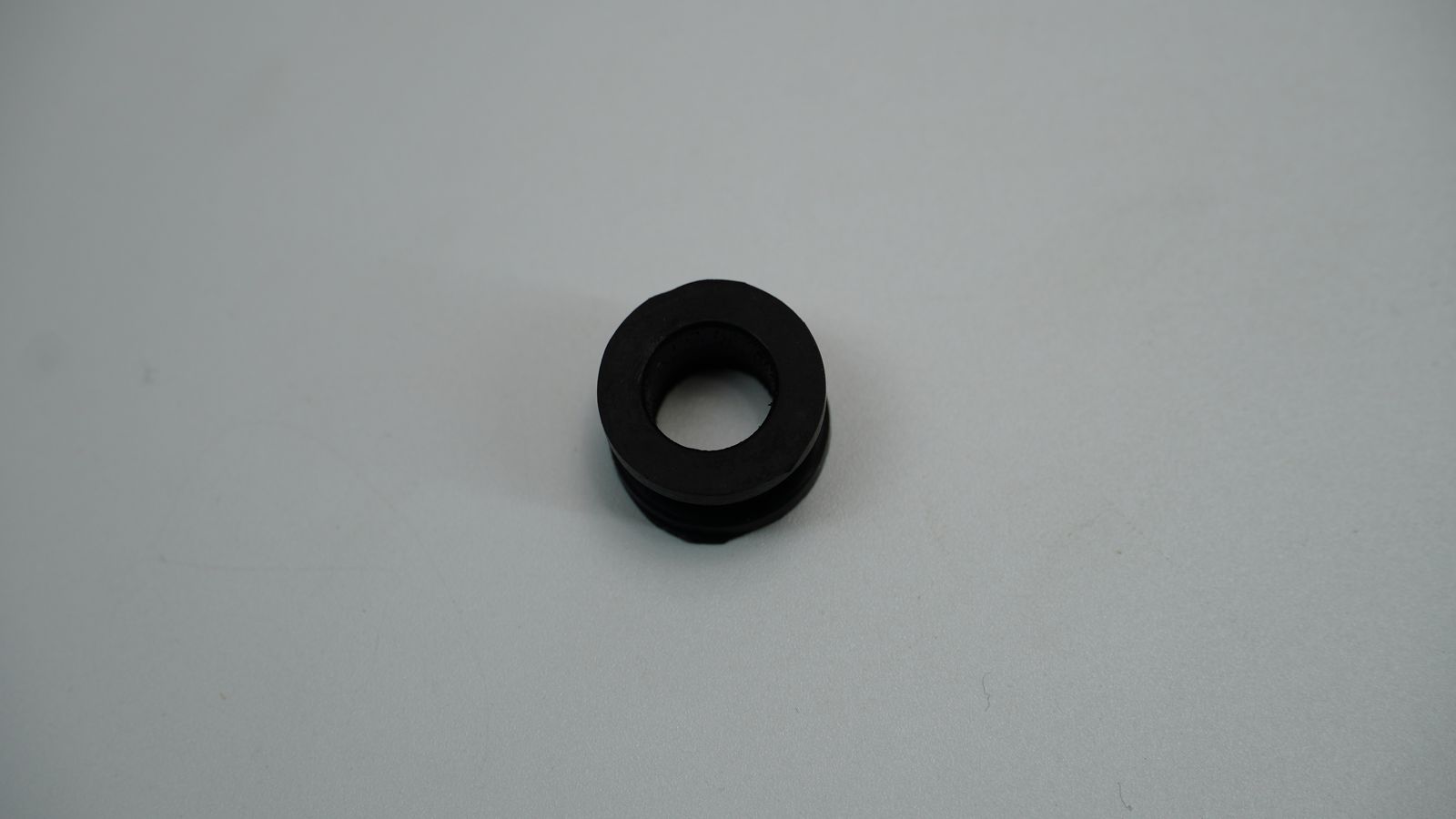 Втулка дистанционная крепления пластика DT171073 BAJAJ