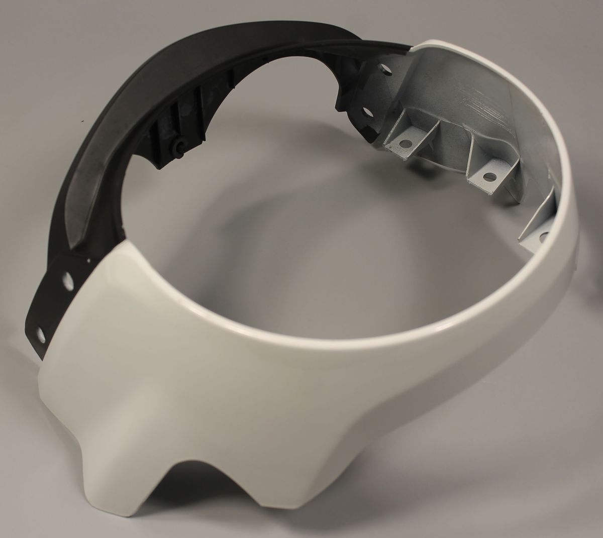 Обтекатель фары, белый PF74012D BAJAJ