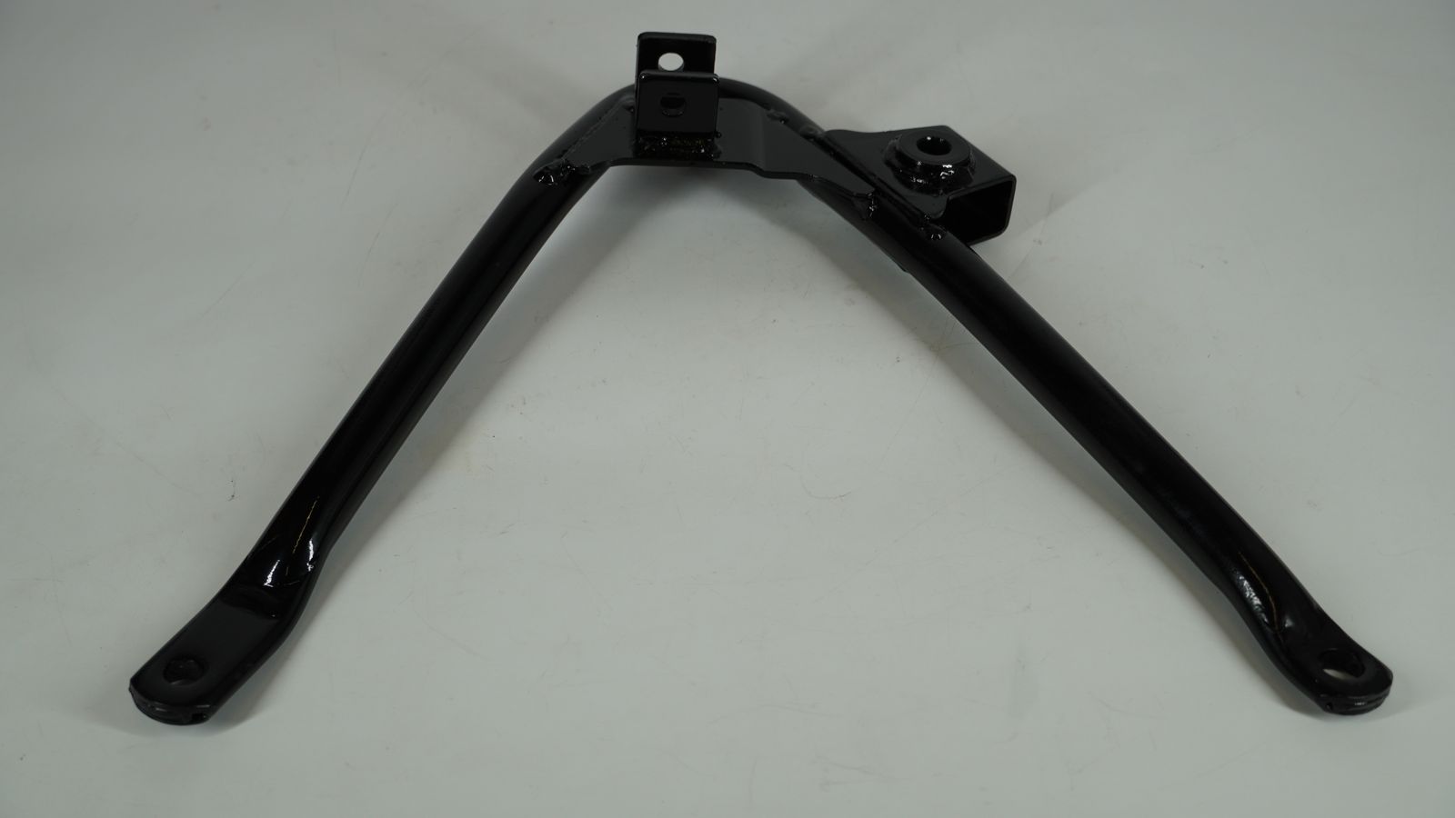 Кронштейн подножки, левый PF113066 BAJAJ