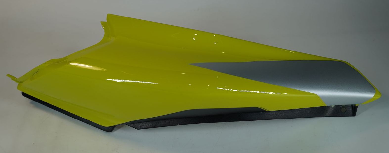 Пластик задний левый  52JF2329 BAJAJ