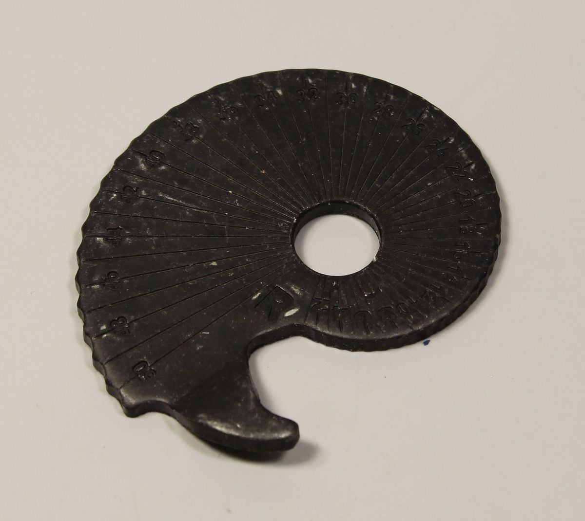 Регулятор натяжения приводной цепи, правый JL122009 BAJAJ