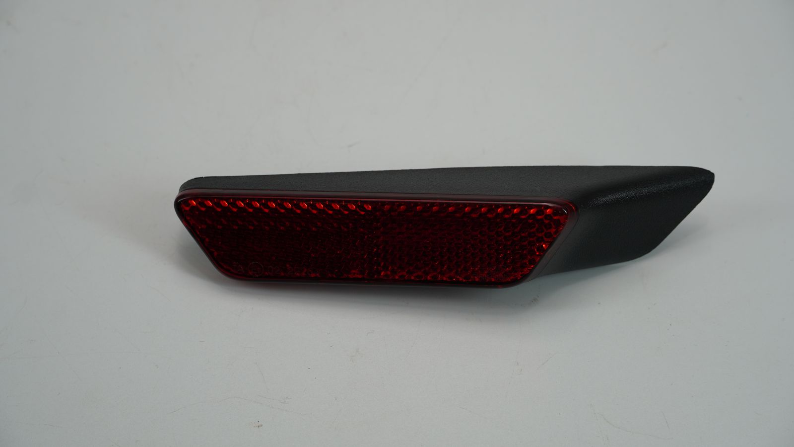 Светооражатель JF401030 BAJAJ