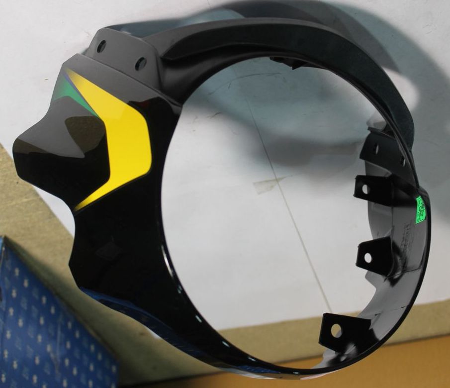 Обтекатель фары, черный 52PF1767 BAJAJ