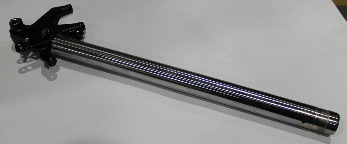 Перо переднего амортизатора левое YJF26001 BAJAJ