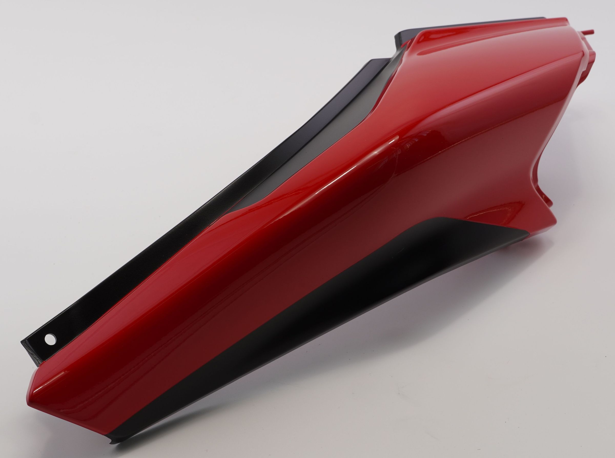 Пластик задний левый, красный CANYON RED + DECAL 52JF1774 BAJAJ