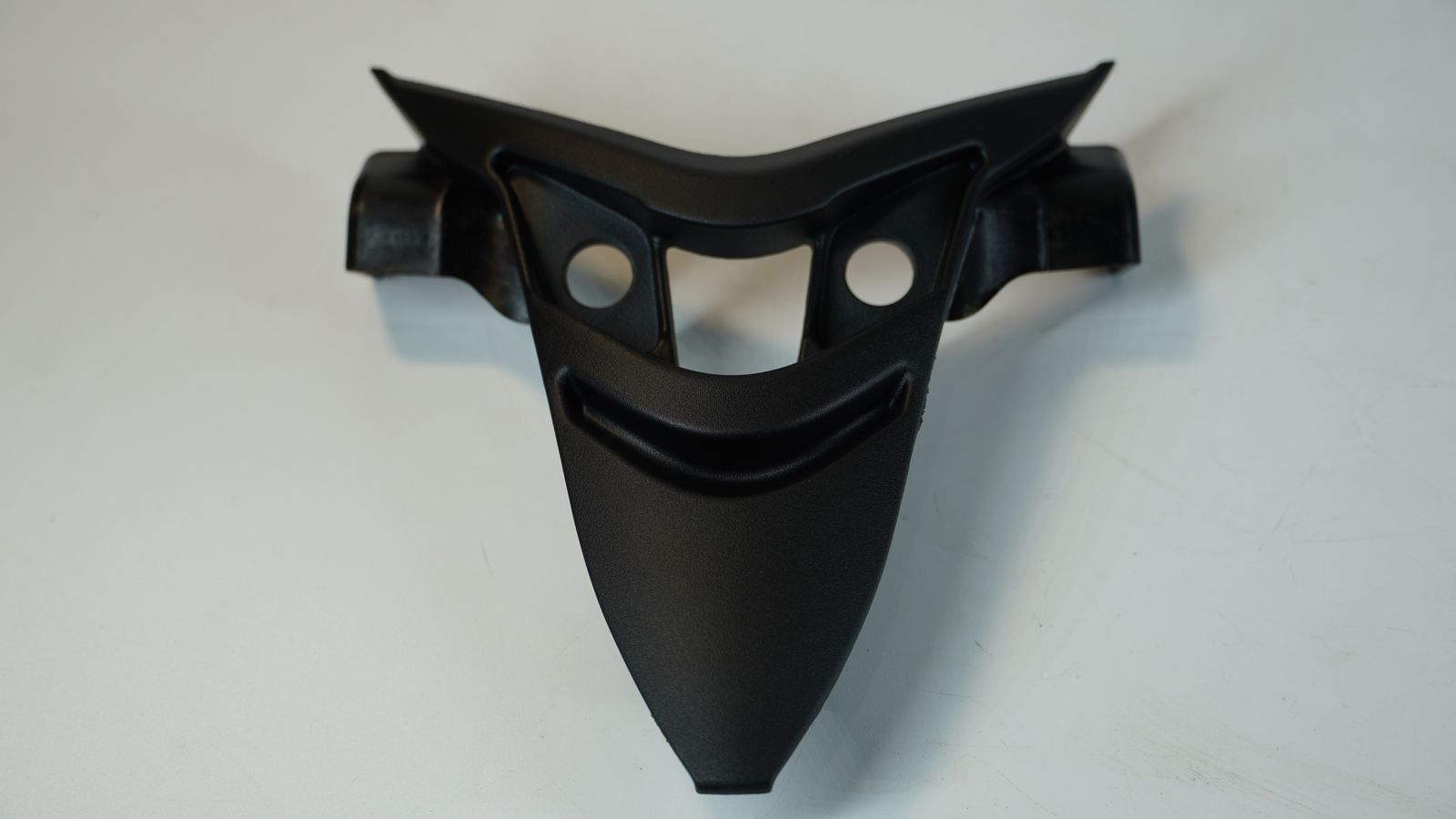 Пластик плуга, центральный JR181299 BAJAJ