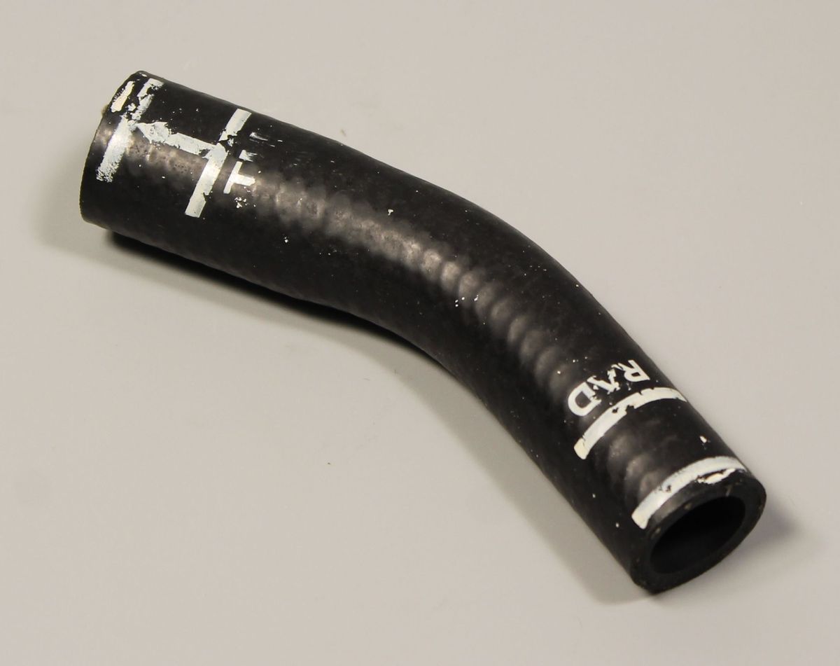 Патрубок радиатор-тройник JF601202 BAJAJ