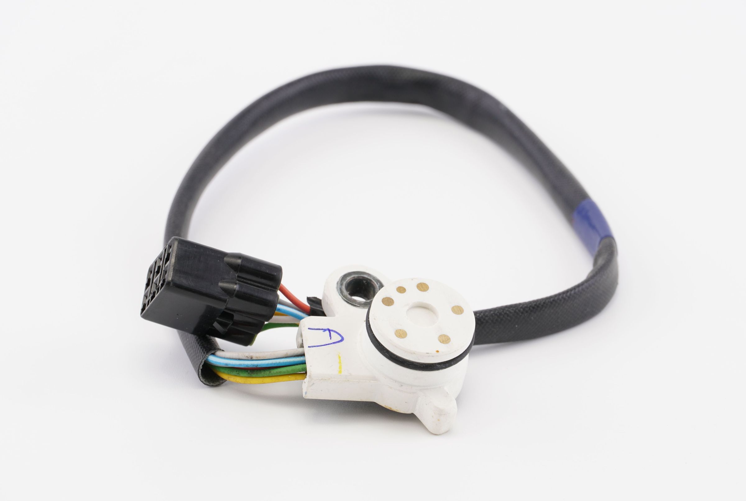 Датчик индикации включенной передачи PF351800 BAJAJ