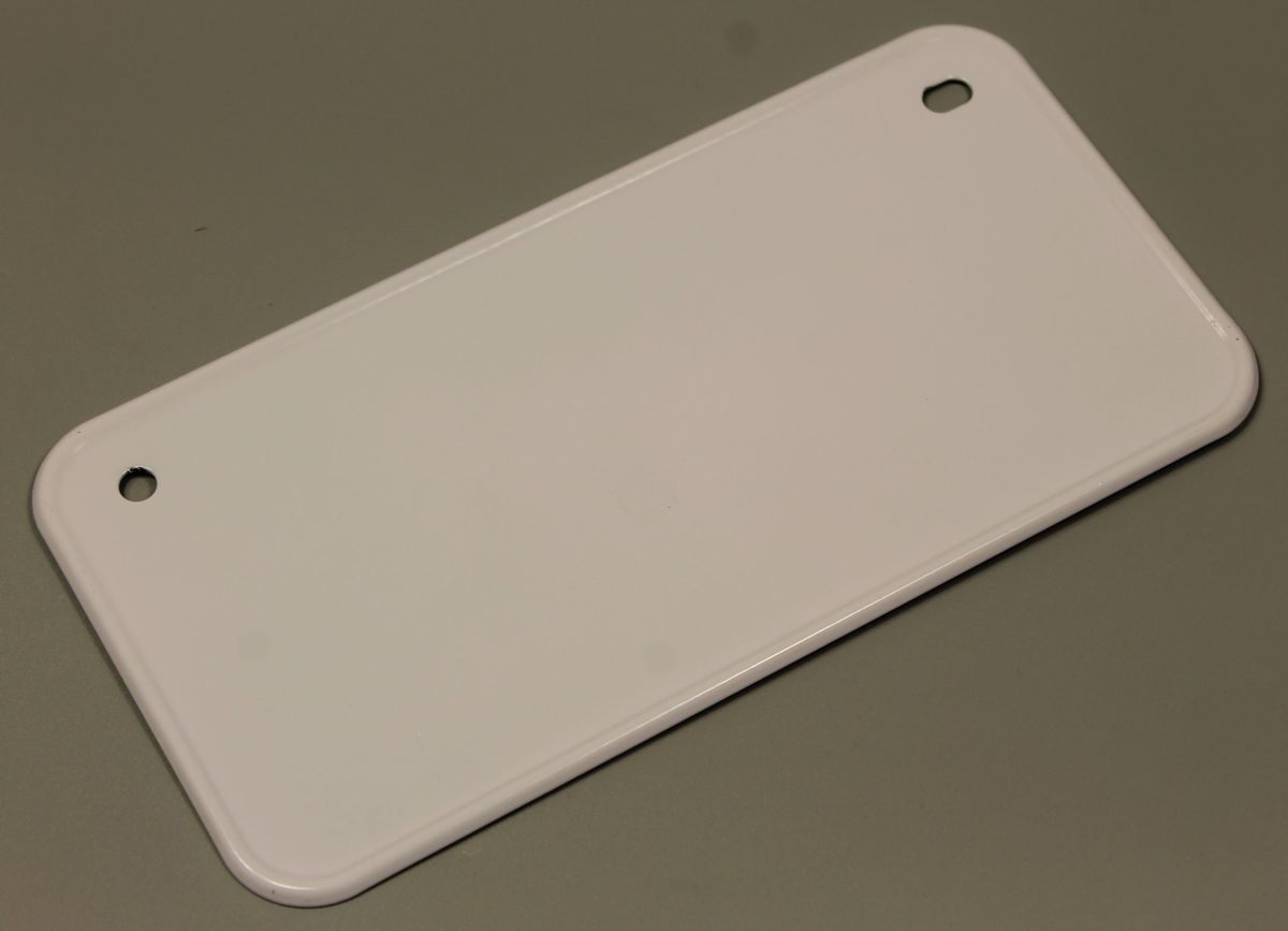 Пластина номерного знака DP161145 BAJAJ