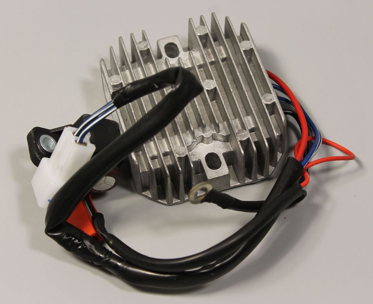 Регулятор напряжения JL402007 BAJAJ