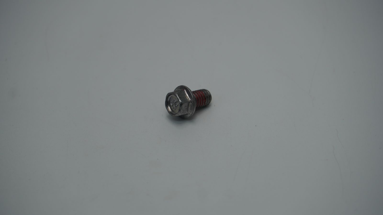 Болт M6X1XL10 LAE00048 BAJAJ